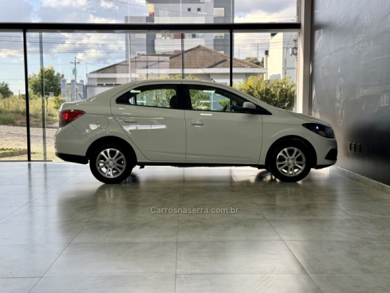 PRISMA 1.4 MPFI LTZ 8V FLEX 4P MANUAL - 2014 - CAXIAS DO SUL
