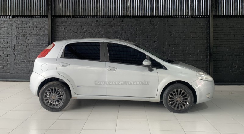 PUNTO 1.4 ATTRACTIVE 8V FLEX 4P MANUAL - 2011 - CAXIAS DO SUL