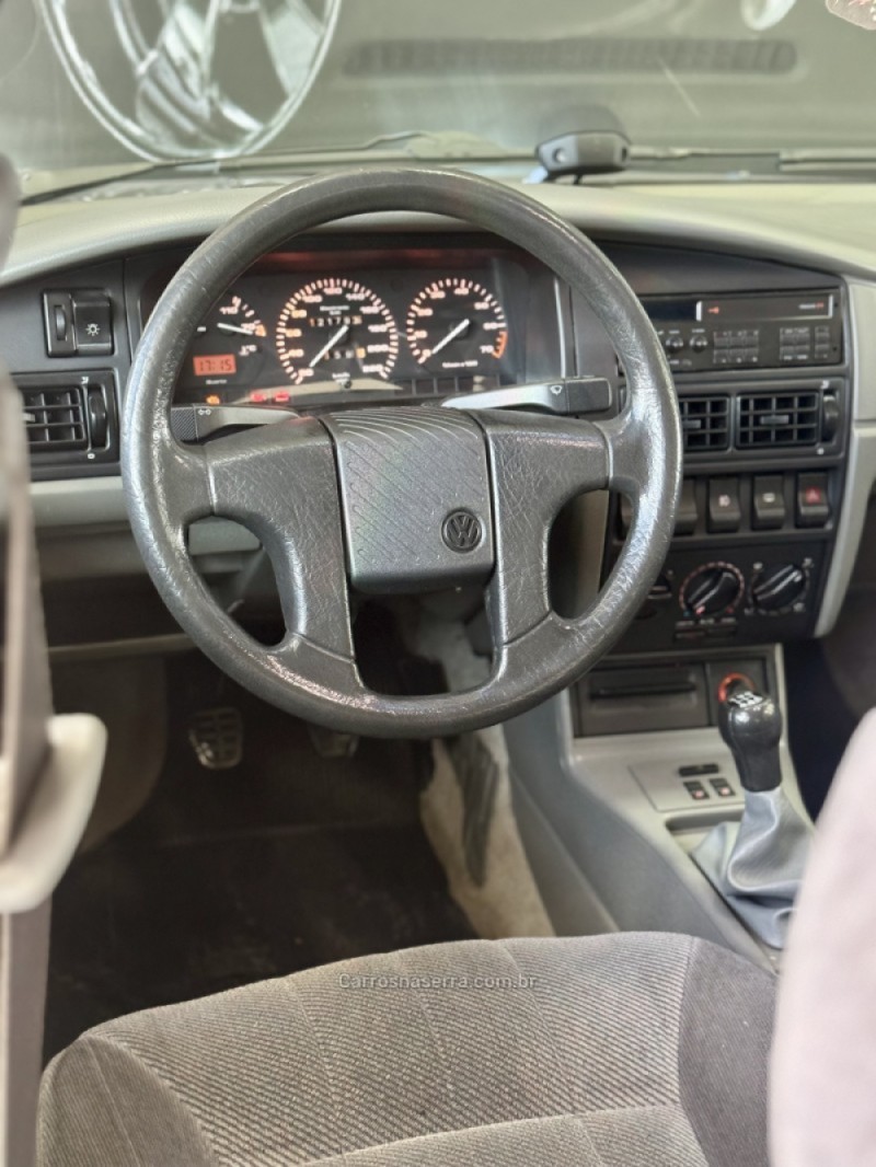 SANTANA 2.0 GLSI 8V GASOLINA 4P MANUAL - 1993 - CAXIAS DO SUL