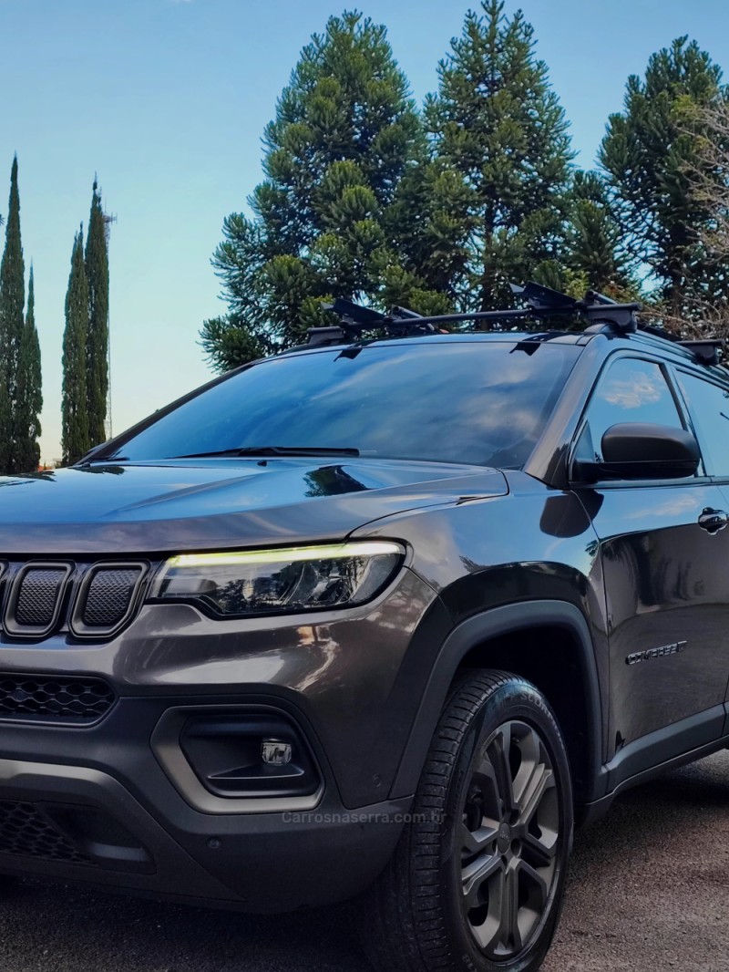 COMPASS 2.0 TURBO 350 80 ANOS 4X4 DIESEL AUTOMÁTICO - 2022 - FARROUPILHA