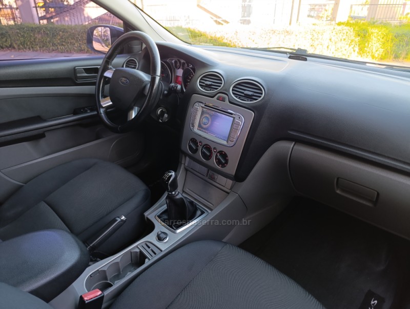 FOCUS 1.6 GLX 8V FLEX 4P MANUAL - 2011 - CAXIAS DO SUL
