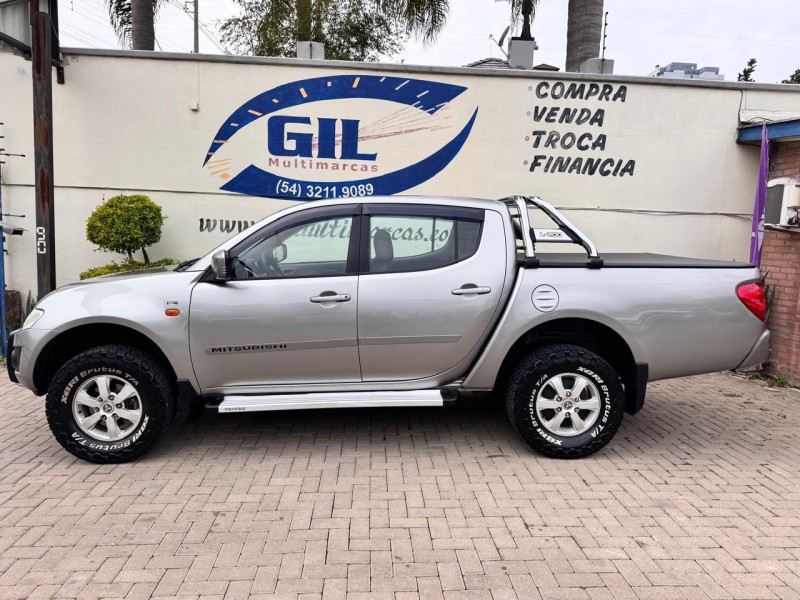 L200 TRITON 3.2 GLX 4X4 CD 16V TURBO INTERCOLER DIESEL 4P MANUAL - 2015 - CAXIAS DO SUL