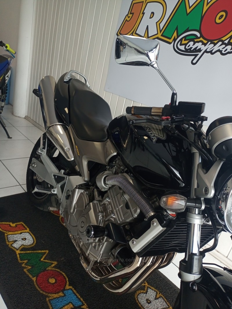 CB 600F  - 2005 - CAXIAS DO SUL