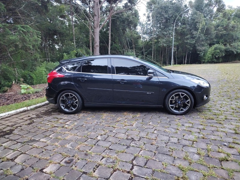 FOCUS 2.0 TITANIUM 16V FLEX 4P AUTOMÁTICO - 2014 - CAXIAS DO SUL