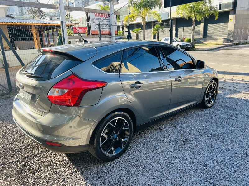FOCUS 2.0 TITANIUM HATCH 16V FLEX 4P AUTOMÁTICO - 2015 - CAXIAS DO SUL