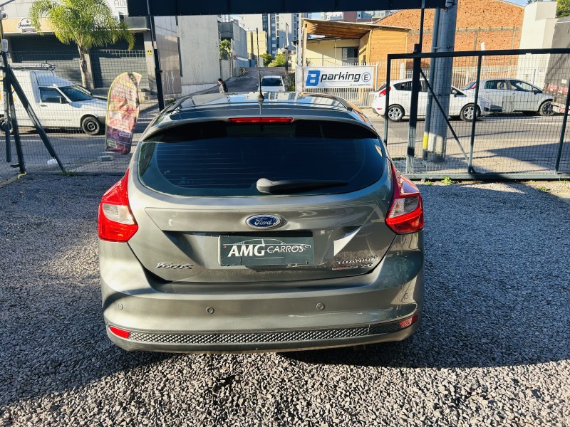 FOCUS 2.0 TITANIUM HATCH 16V FLEX 4P AUTOMÁTICO - 2015 - CAXIAS DO SUL