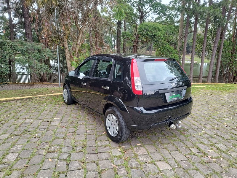 FIESTA 1.6 MPI CLASS HATCH 8V FLEX 4P MANUAL - 2011 - CAXIAS DO SUL