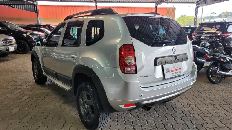 DUSTER 1.6 DYNAMIQUE 4X2 16V FLEX 4P MANUAL - 2013 - GARIBALDI
