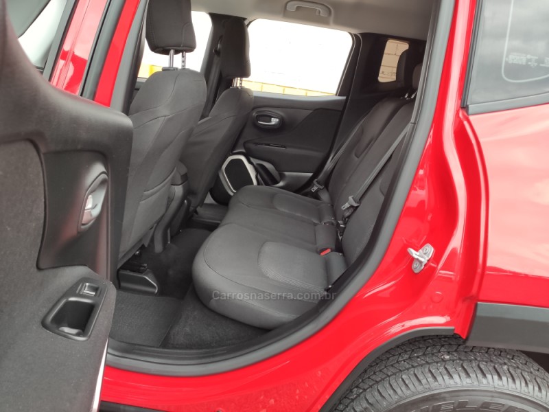 RENEGADE 1.8 16V FLEX SPORT 4P MANUAL - 2016 - VENâNCIO AIRES