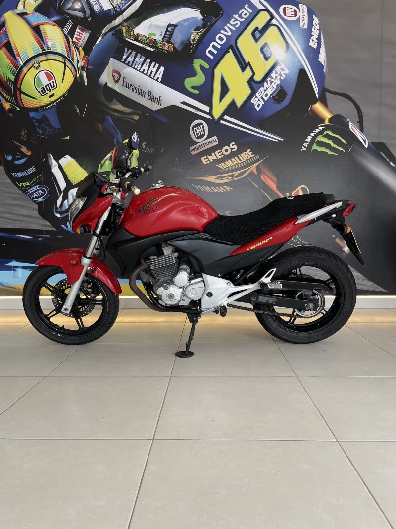 CB 300R  - 2012 - PASSO FUNDO
