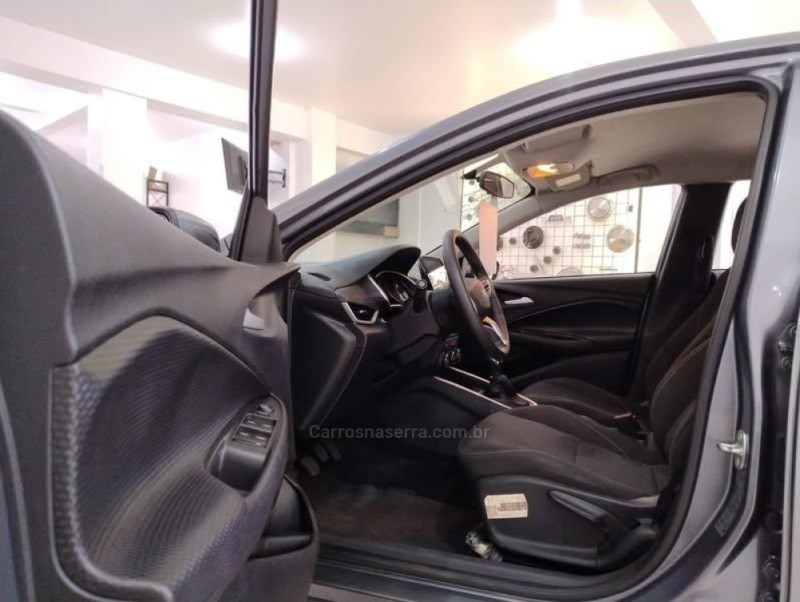 ONIX 1.0 LT 12V FLEX 4P MANUAL - 2023 - VACARIA