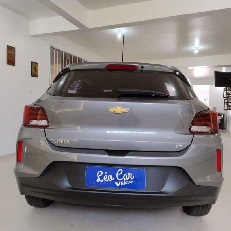 ONIX 1.0 LT 12V FLEX 4P MANUAL - 2023 - VACARIA
