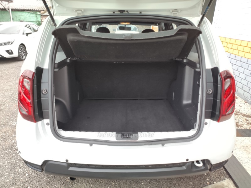 DUSTER 1.6 EXPRESSION 4X2 16V FLEX 4P MANUAL - 2017 - VENâNCIO AIRES