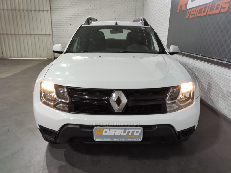 DUSTER 1.6 EXPRESSION 4X2 16V FLEX 4P MANUAL - 2017 - VENâNCIO AIRES