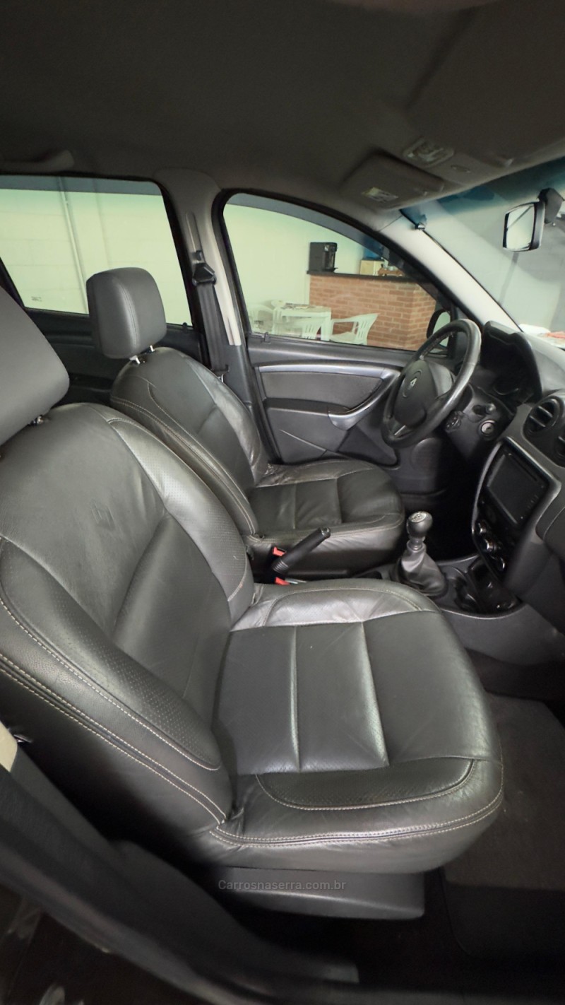 DUSTER 2.0 DYNAMIQUE 4X2 16V FLEX 4P MANUAL - 2014 - MONTENEGRO