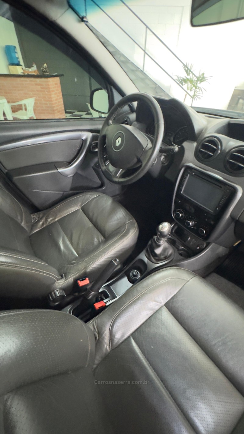 DUSTER 2.0 DYNAMIQUE 4X2 16V FLEX 4P MANUAL - 2014 - MONTENEGRO