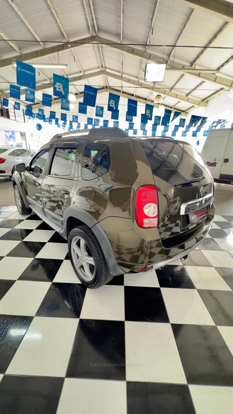 DUSTER 2.0 DYNAMIQUE 4X2 16V FLEX 4P MANUAL - 2014 - MONTENEGRO