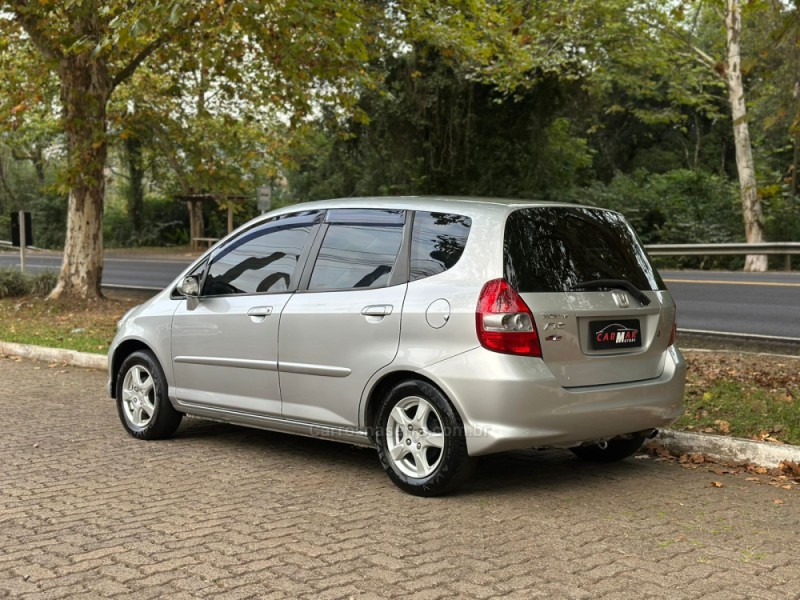 FIT 1.4 LXL 8V FLEX 4P MANUAL - 2008 - DOIS IRMãOS
