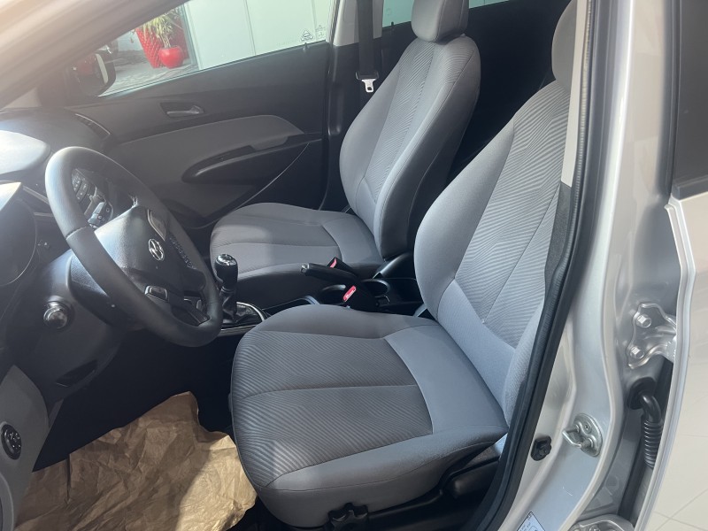 HB20 1.6 PREMIUM 16V FLEX 4P MANUAL - 2013 - PORTãO