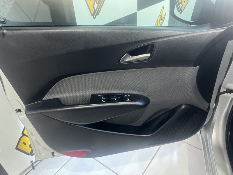HB20 1.6 PREMIUM 16V FLEX 4P MANUAL - 2013 - PORTãO