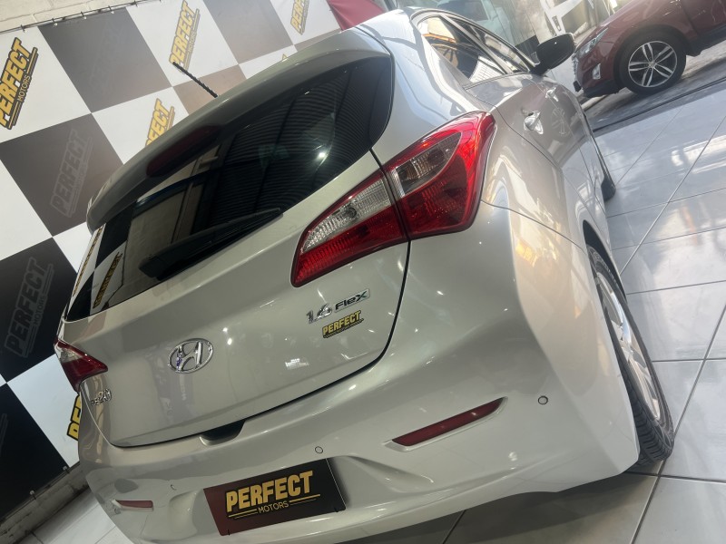 HB20 1.6 PREMIUM 16V FLEX 4P MANUAL - 2013 - PORTãO