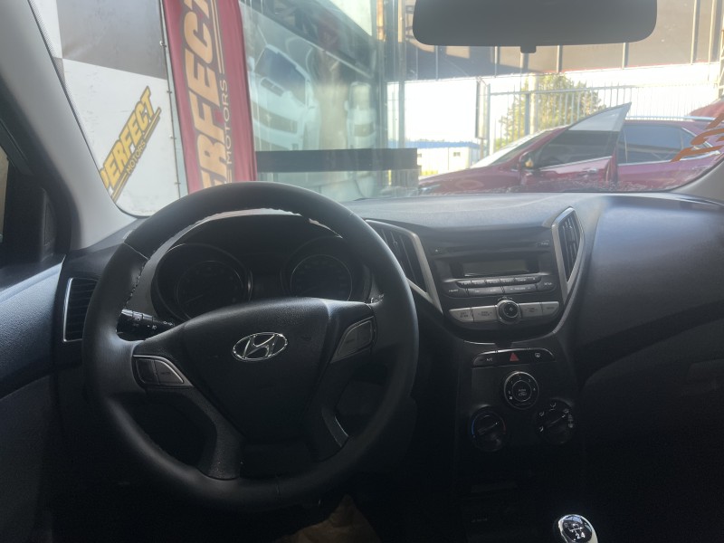 HB20 1.6 PREMIUM 16V FLEX 4P MANUAL - 2013 - PORTãO