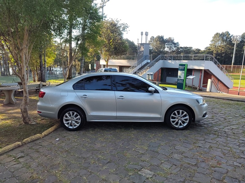 JETTA 2.0 COMFORTLINE FLEX 4P TIPTRONIC - 2013 - CAXIAS DO SUL