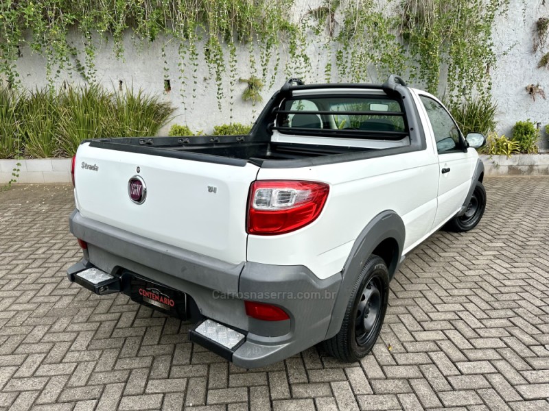 STRADA 1.4 MPI HARD WORKING CS 8V FLEX 2P MANUAL - 2015 - SAPIRANGA
