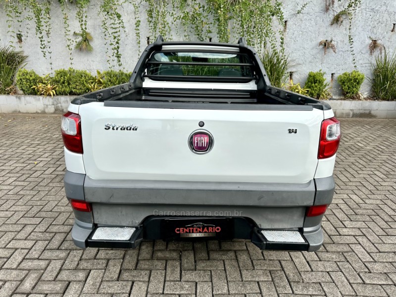 STRADA 1.4 MPI HARD WORKING CS 8V FLEX 2P MANUAL - 2015 - SAPIRANGA