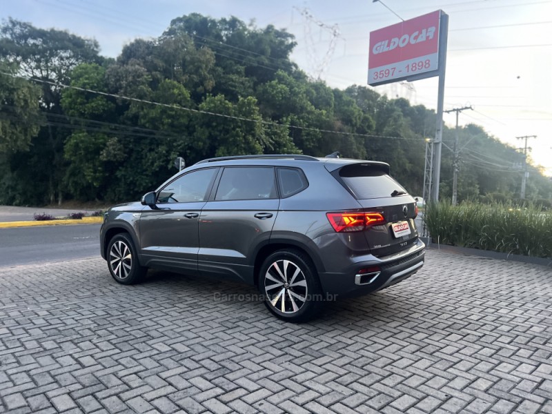 TAOS 1.4 16V COMFORTLINE TSI FLEX 4P AUTOMÁTICO - 2023 - CAMPO BOM