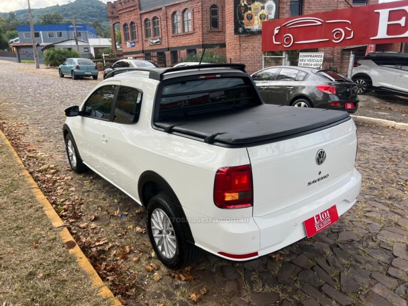 SAVEIRO 1.6 MI TRENDLINE CD 8V FLEX 2P MANUAL - 2017 - DOIS IRMãOS