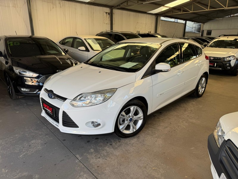 focus 1.6 se 16v flex 4p automatico 2015 caxias do sul