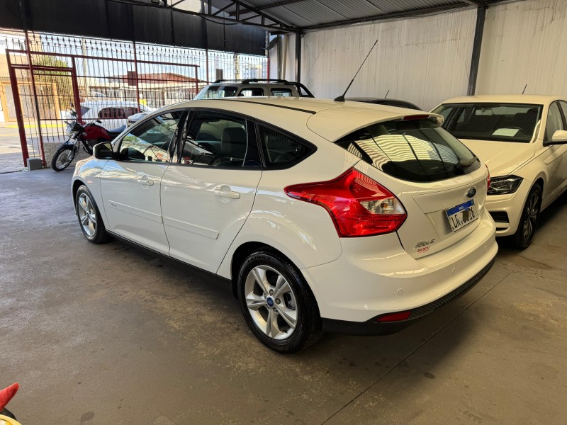 FOCUS 1.6 SE 16V FLEX 4P AUTOMÁTICO - 2015 - CAXIAS DO SUL