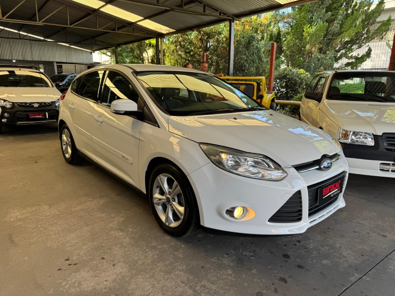 FOCUS 1.6 SE 16V FLEX 4P AUTOMÁTICO - 2015 - CAXIAS DO SUL