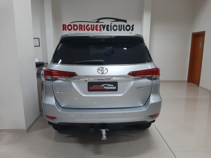 HILUX SW4 2.8 SRX 4X4 16V TURBO INTERCOOLER DIESEL 4P AUTOMÁTICO - 2018 - CAXIAS DO SUL