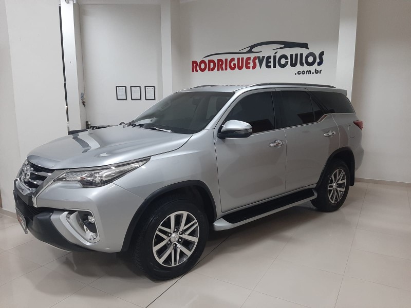 HILUX SW4 2.8 SRX 4X4 16V TURBO INTERCOOLER DIESEL 4P AUTOMÁTICO - 2018 - CAXIAS DO SUL