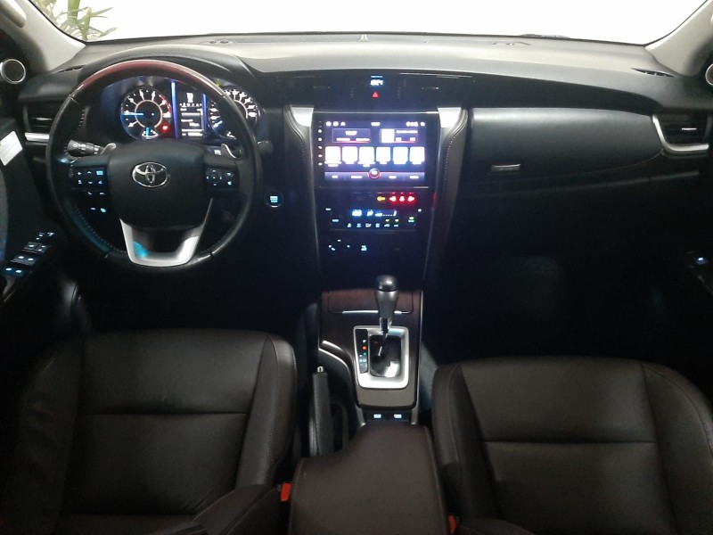 HILUX SW4 2.8 SRX 4X4 16V TURBO INTERCOOLER DIESEL 4P AUTOMÁTICO - 2018 - CAXIAS DO SUL