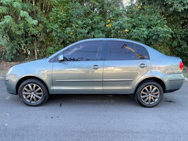 POLO SEDAN 1.6 MI COMFORTLINE 8V FLEX 4P AUTOMATIZADO - 2010 - CAMPO BOM