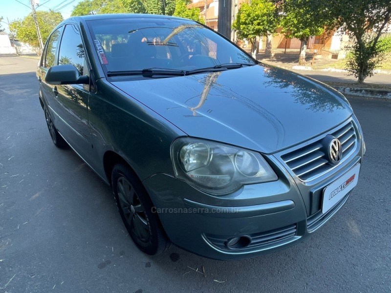 polo sedan 1.6 mi comfortline 8v flex 4p automatizado 2010 campo bom