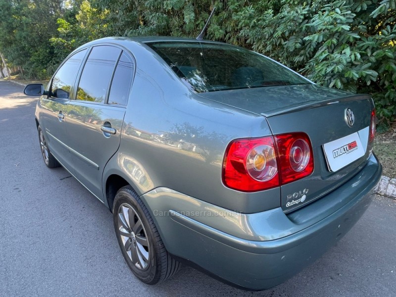POLO SEDAN 1.6 MI COMFORTLINE 8V FLEX 4P AUTOMATIZADO - 2010 - CAMPO BOM