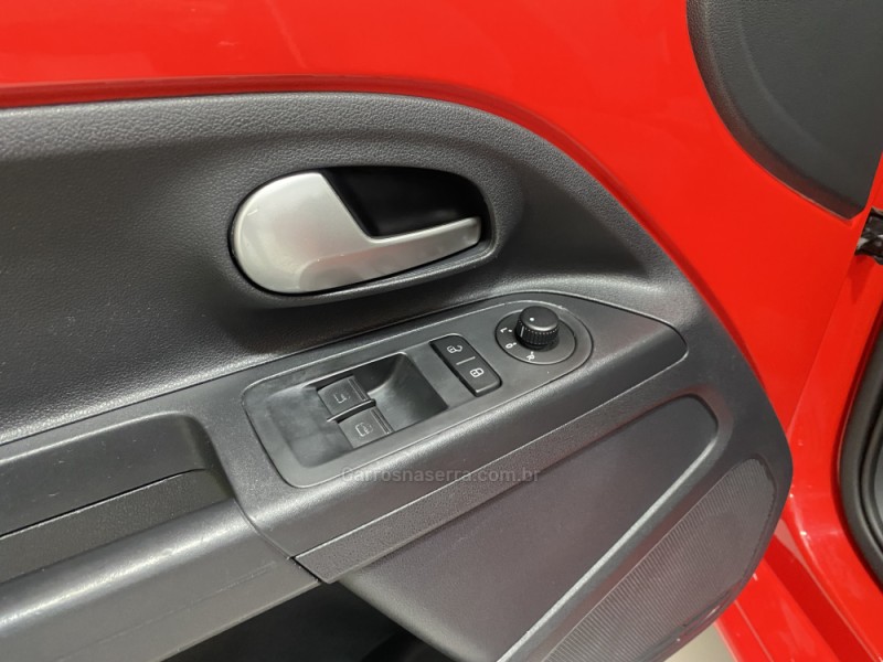 UP 1.0 MPI MOVE UP 12V FLEX 2P MANUAL - 2015 - BENTO GONçALVES
