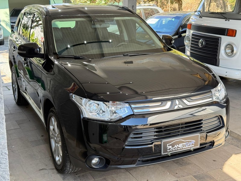 OUTLANDER 2.0 16V GASOLINA 4P AUTOMÁTICO - 2015 - FARROUPILHA