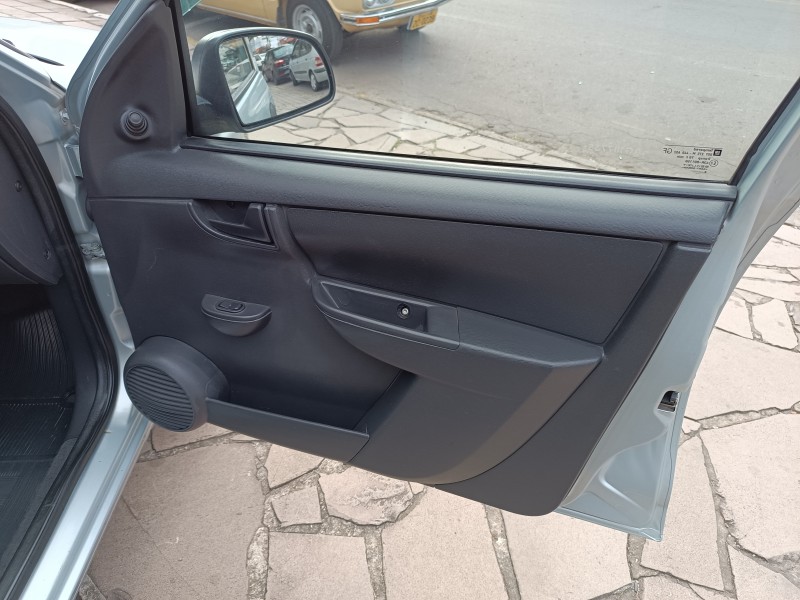 CELTA 1.0 MPFI VHCE SPIRIT 8V FLEX 4P MANUAL - 2010 - FLORES DA CUNHA