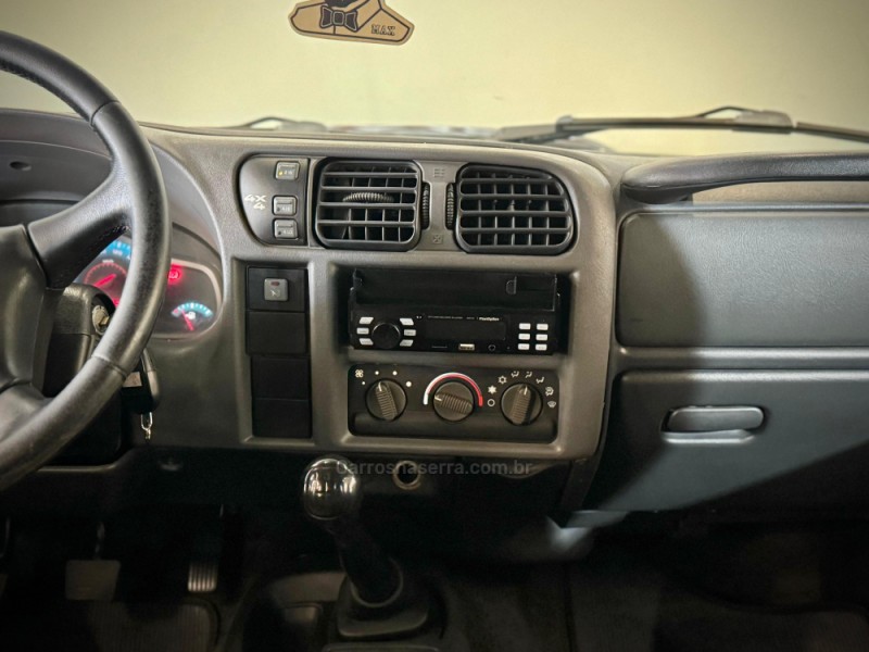 S10 2.8 BLAZER EXECUTIVE 4X4 CD 12V TURBO INTERCOOLER DIESEL 4P MANUAL - 2010 - IVOTI