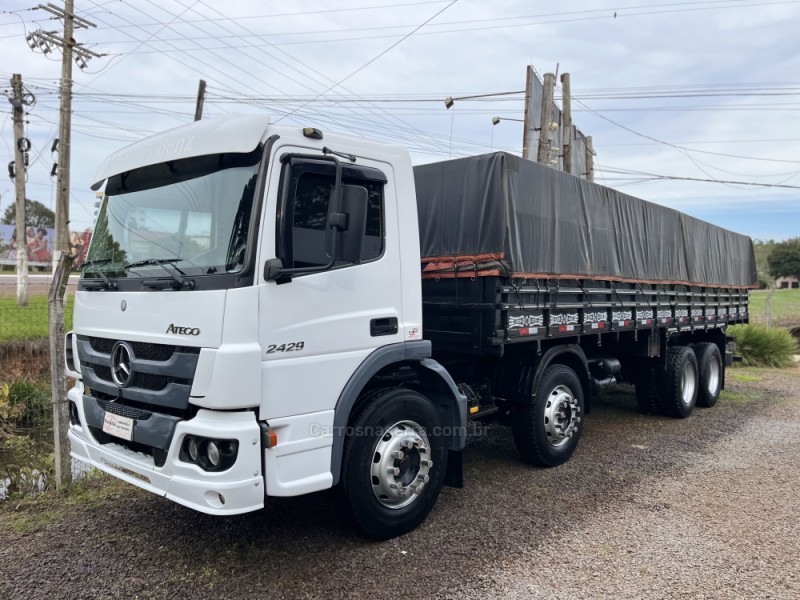 atego 2429 6x2 2012 guapore