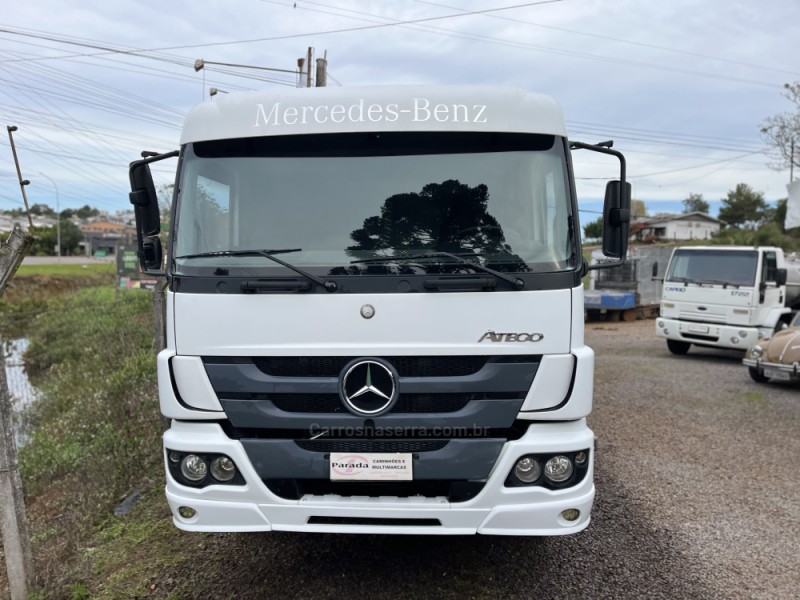 ATEGO 2429 6X2 - 2012 - GUAPORé