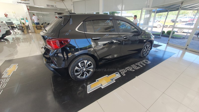 ONIX 1.0 PREMIER II 12V TURBO FLEX 4P AUTOMÁTICO - 2025 - ENCANTADO