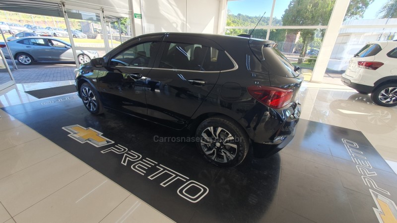 ONIX 1.0 PREMIER II 12V TURBO FLEX 4P AUTOMÁTICO - 2025 - ENCANTADO