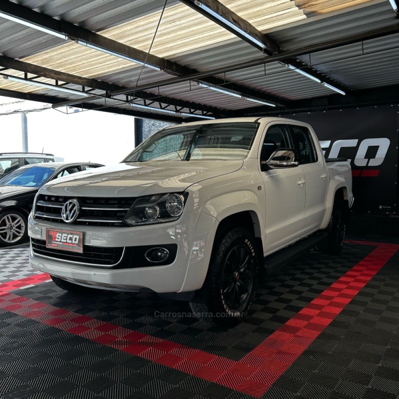 AMAROK 2.0 HIGHLINE 4X4 CD 16V TURBO INTERCOOLER DIESEL 4P AUTOMÁTICO - 2014 - PASSO FUNDO
