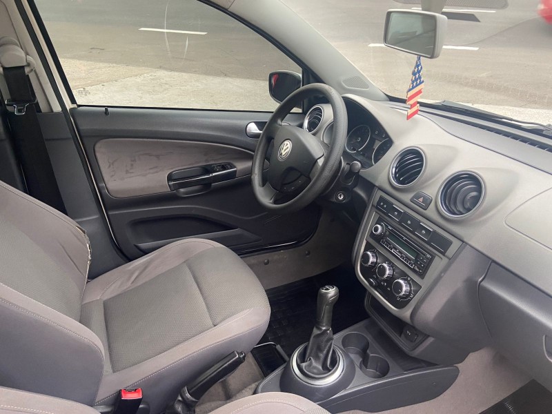 VOYAGE 1.6 MI COMFORTLINE 8V FLEX 4P MANUAL - 2009 - CAXIAS DO SUL